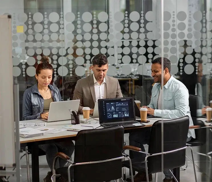 modern-equipped-computer-lab